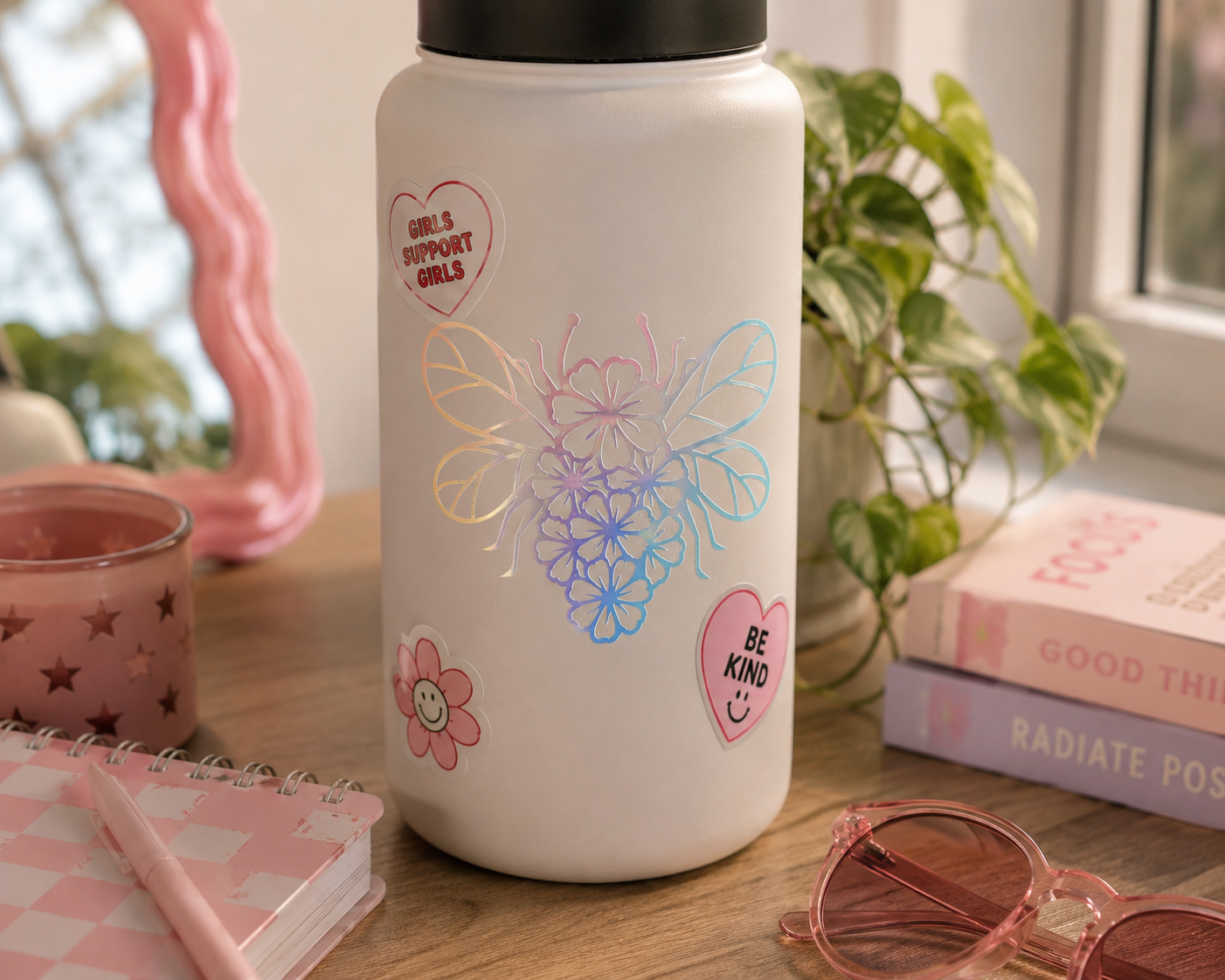 Floral Bumblebee ∙ Vinyl Decal ∙ 4"